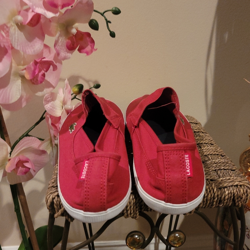 Lacoste - Picture 3 of 3